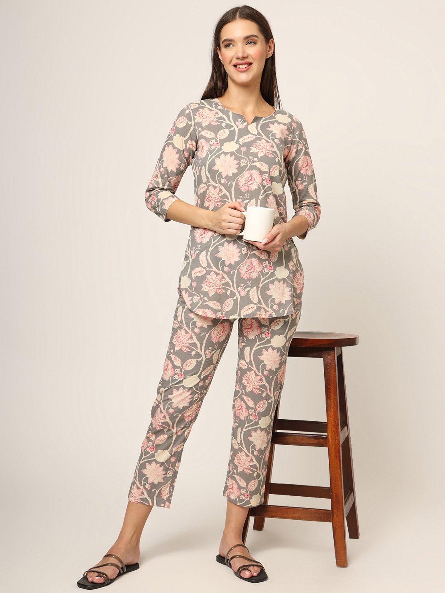 Divena Grey Printed Top With Pyjamas
