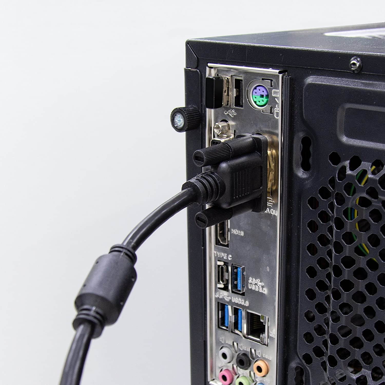 Cable Matters VGA to VGA Cable with Ferrites (SVGA Cable) 50 Feet