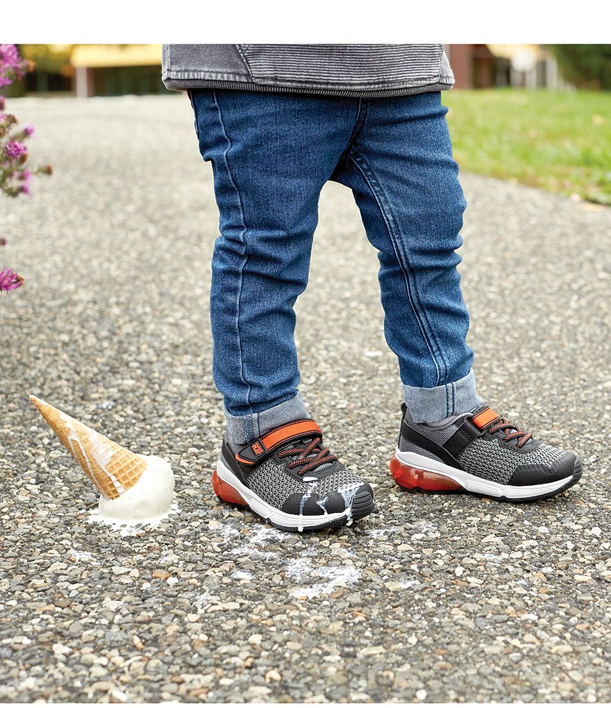 Stride Rite Boys' Radiant Bounce Made2Platy Lighted Washable Sneakers (Toddler)