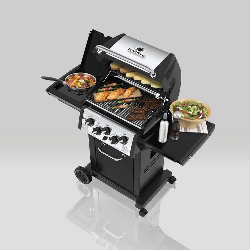 Broil King Monarch 390 3-Burner Natural Gas Grill 834287