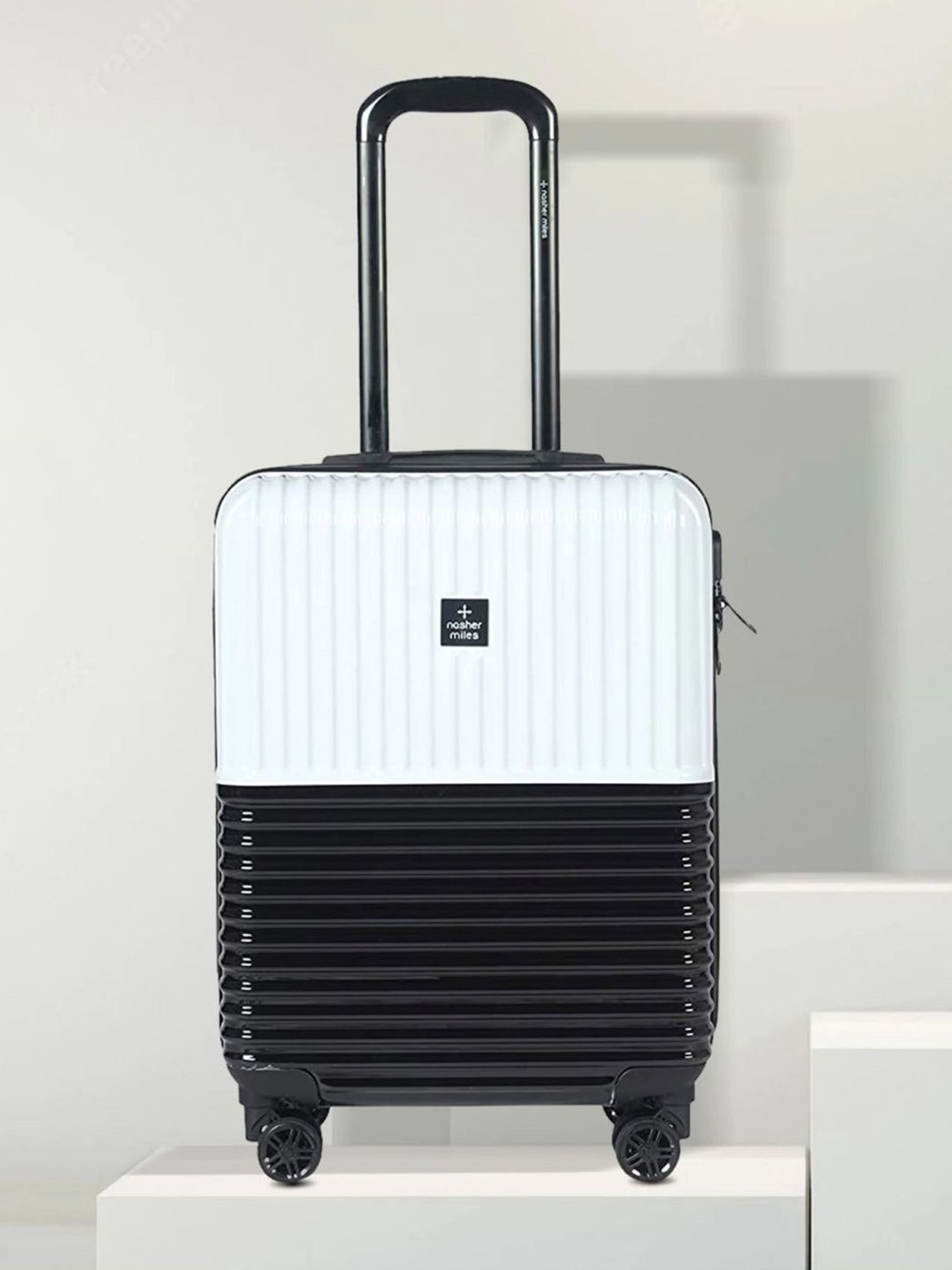 Skybags Salsa Red Solid Hard Medium Trolley Bag - 46 cm