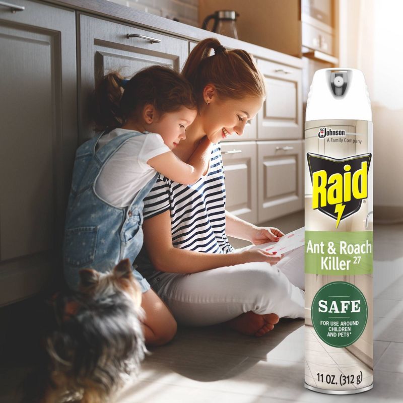 Raid 11oz Ant & Roach Killer with Essential Oils