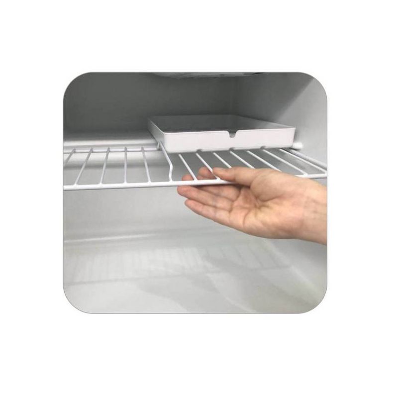 Avanti CF24Q0W 2.5 Cubic Foot Stand Alone Upright Chest Deep Freezer, White