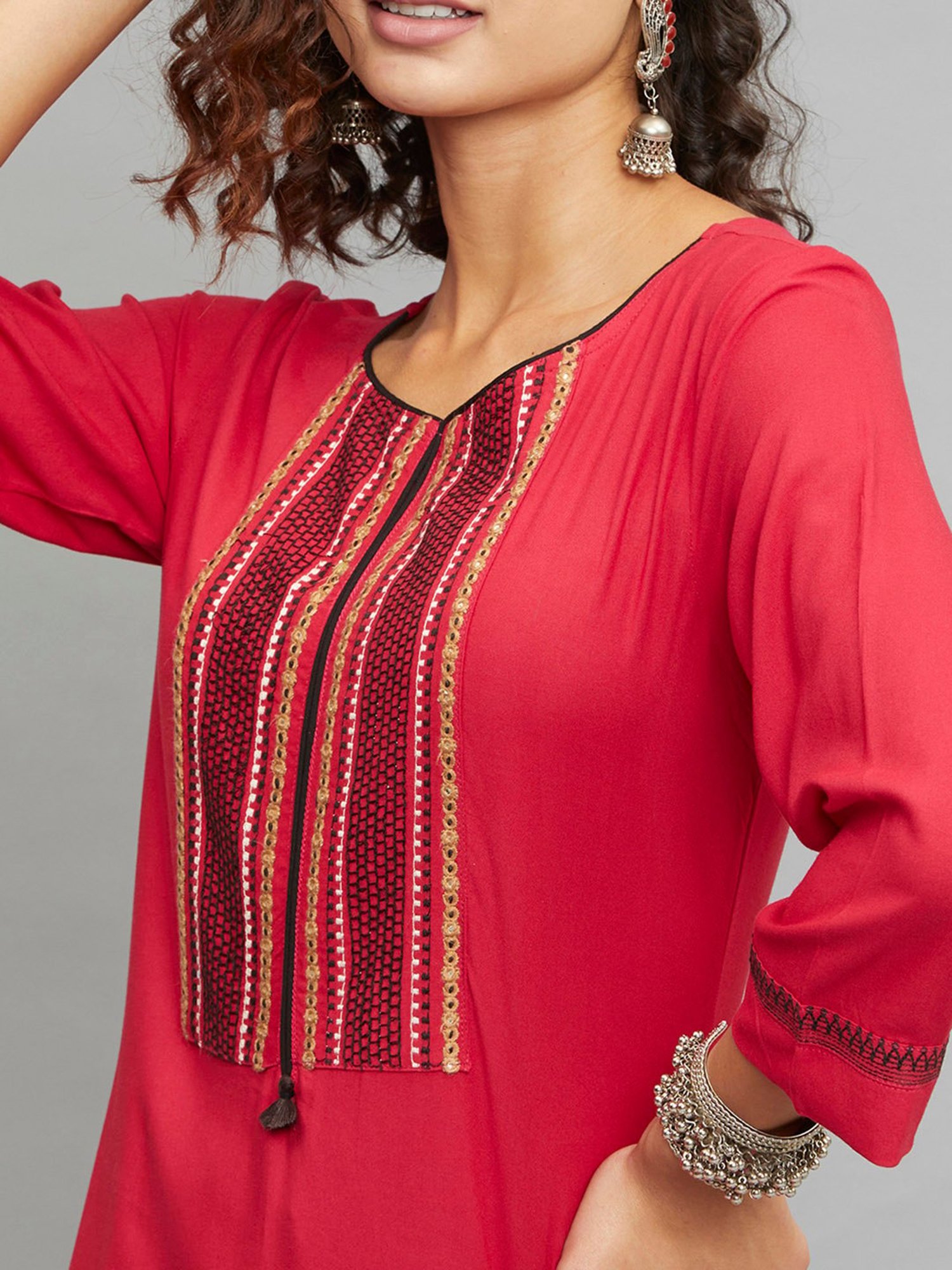 paislei Fushia Embroidered A Line Kurta