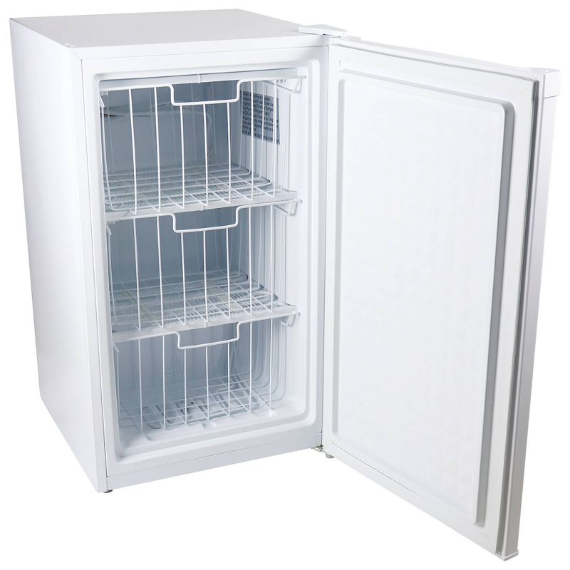 Koolatron 3.1 cu. ft' upright freezer