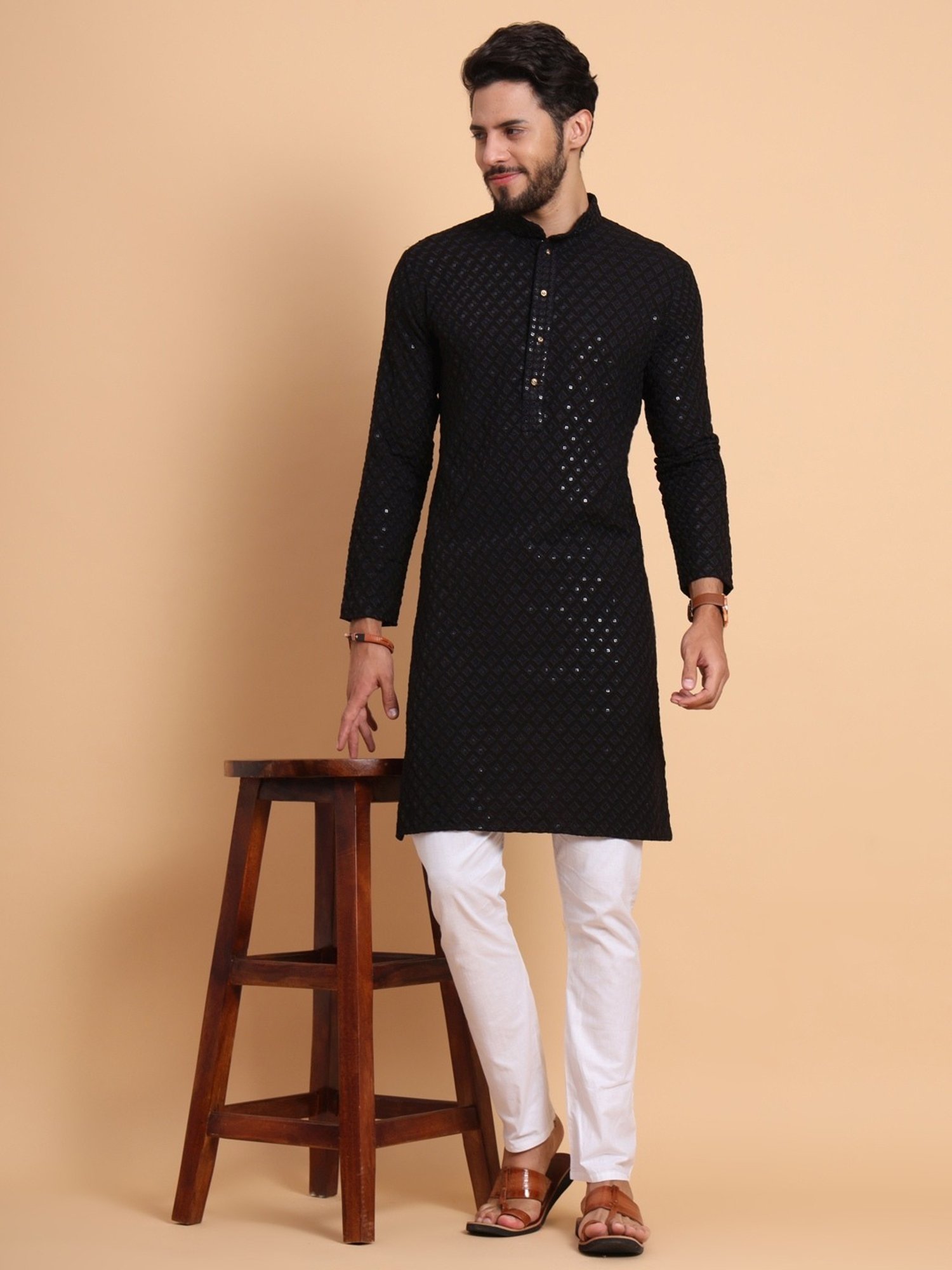 SWAGG INDIA Mid Black Regular Fit Embroidered Kurta