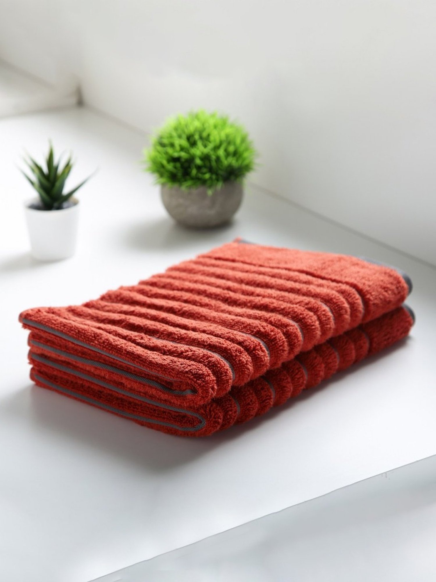 Spaces Exotica Dark Orange 575 GSM Cotton Hand Towel - Set of 2