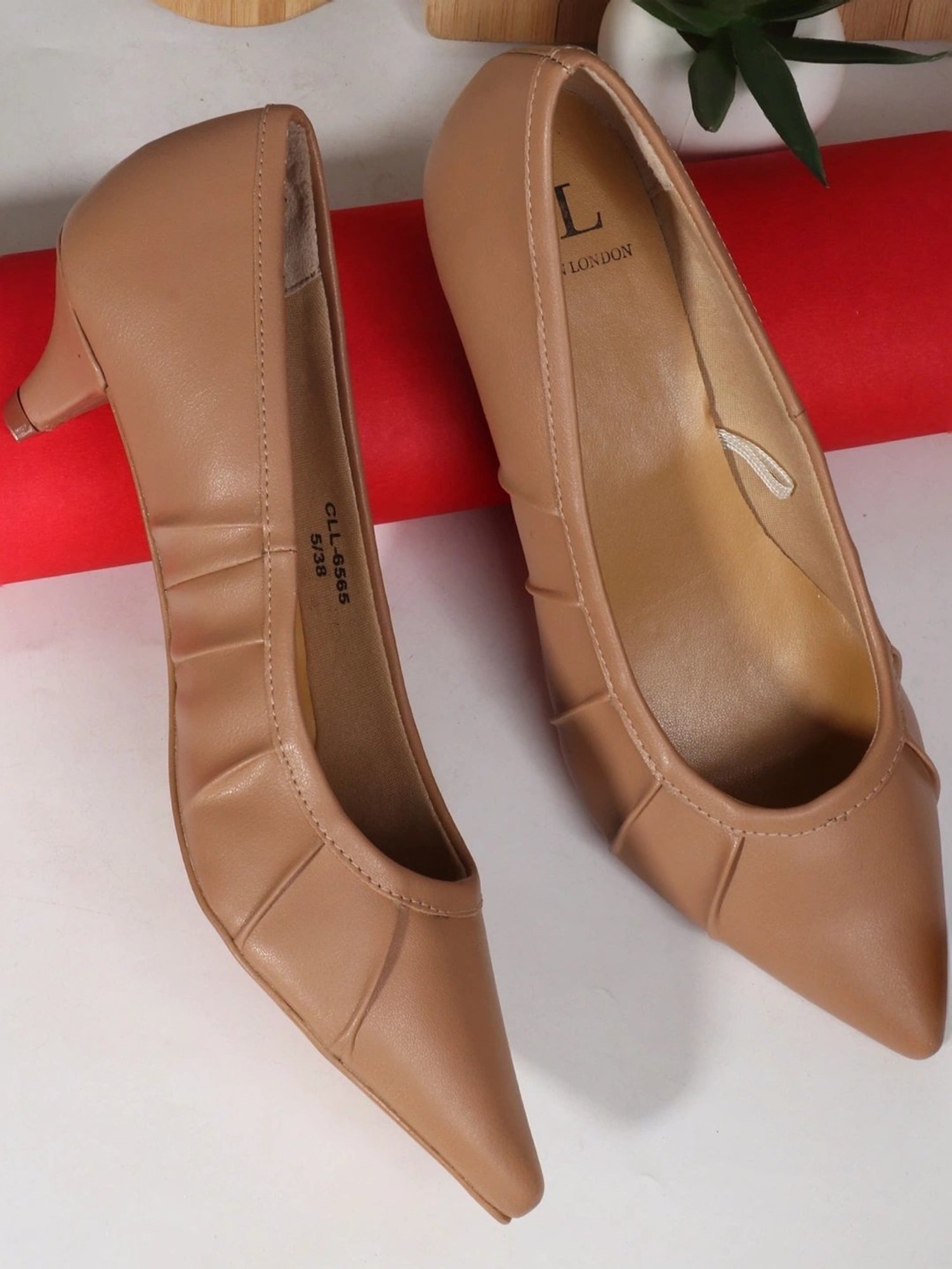 Carlton London Women's Tan Casual Pumps