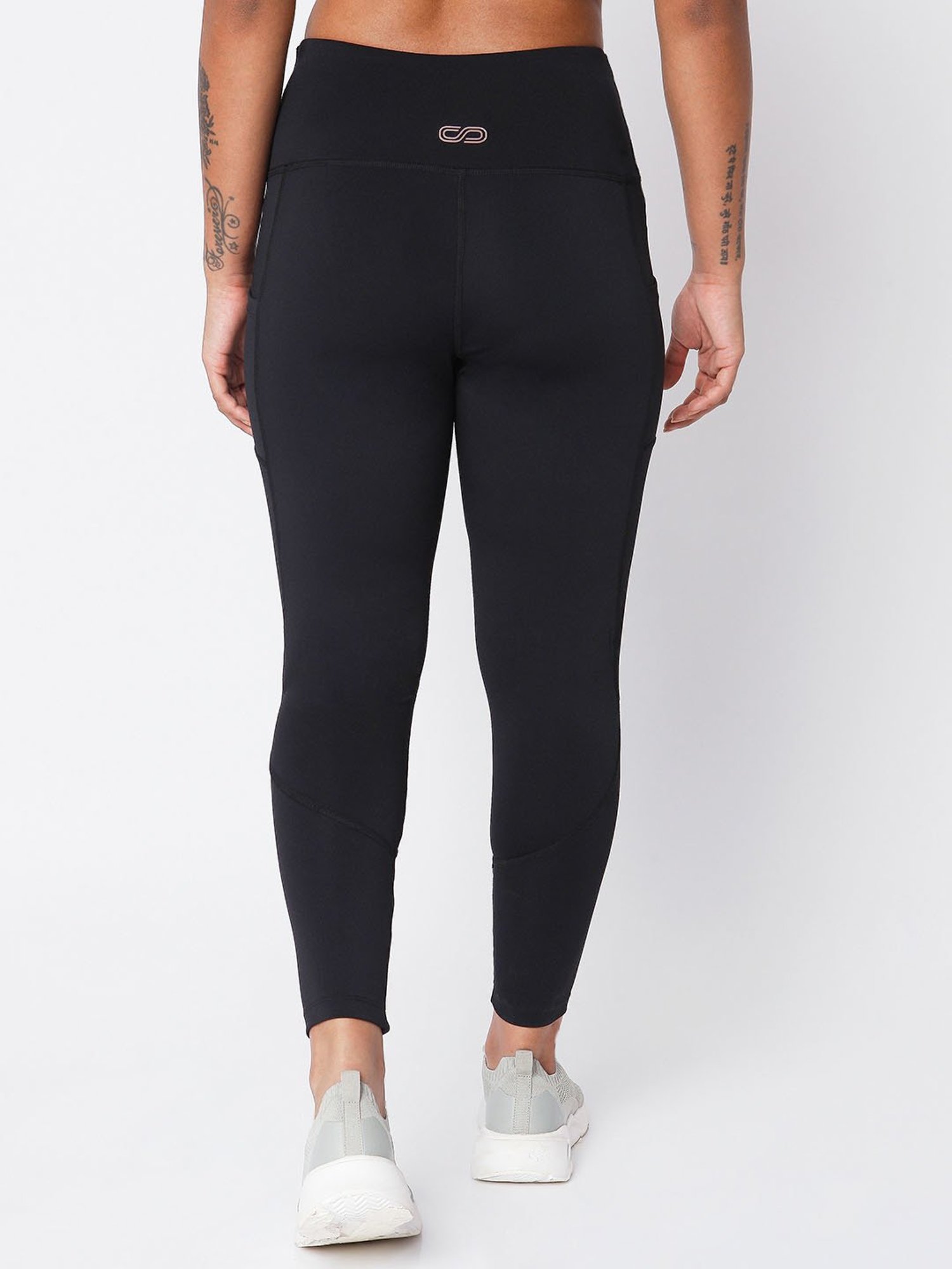 SILVERTRAQ Black Relaxed Fit Leggings