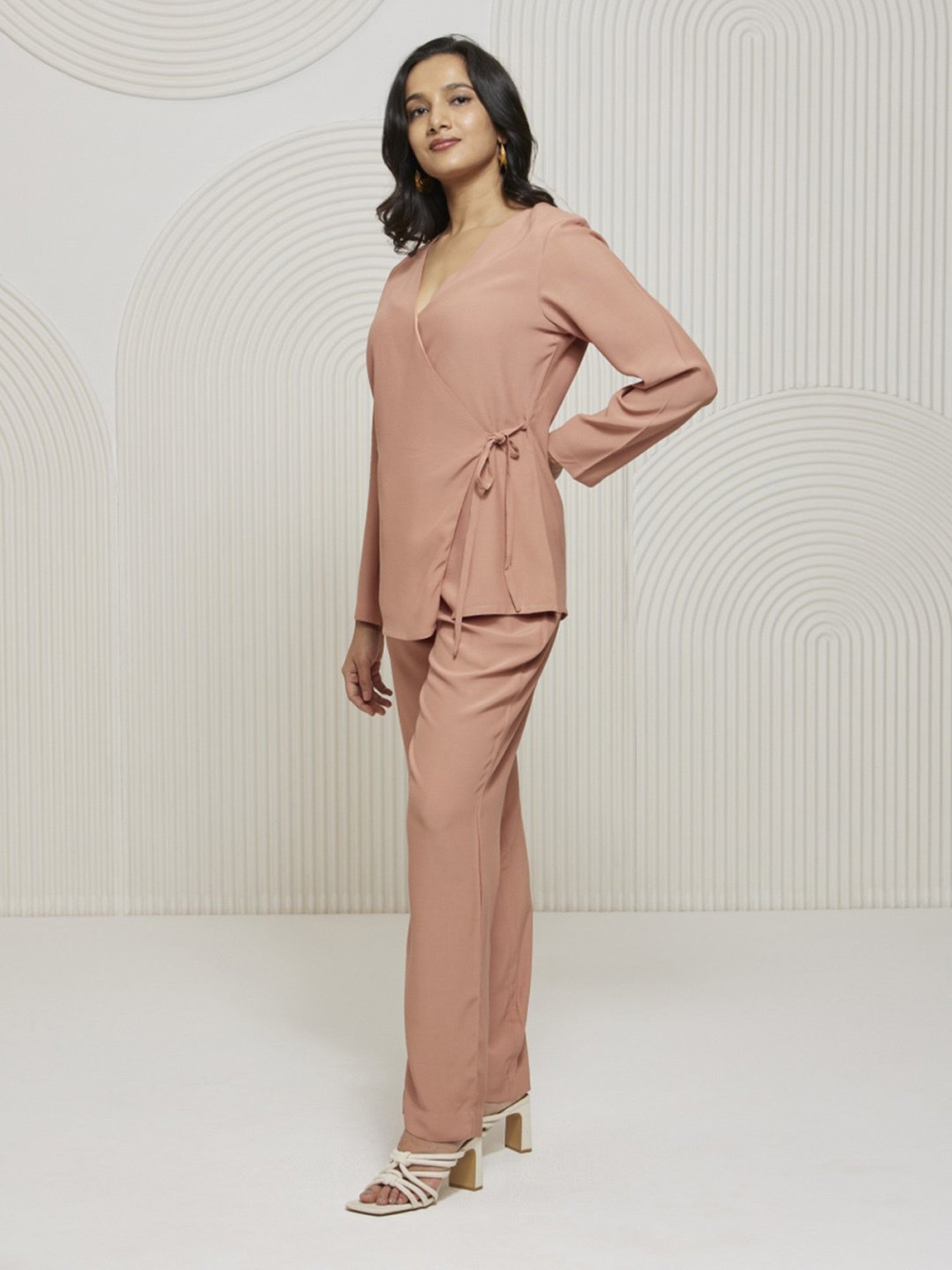 Artagai Beige Co-Ord Set with Notch Collar Kurta and Straight Pants