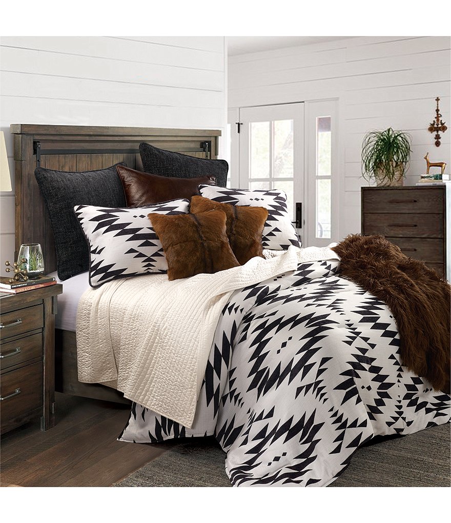 HiEnd Accents Amelia Comforter Mini Set