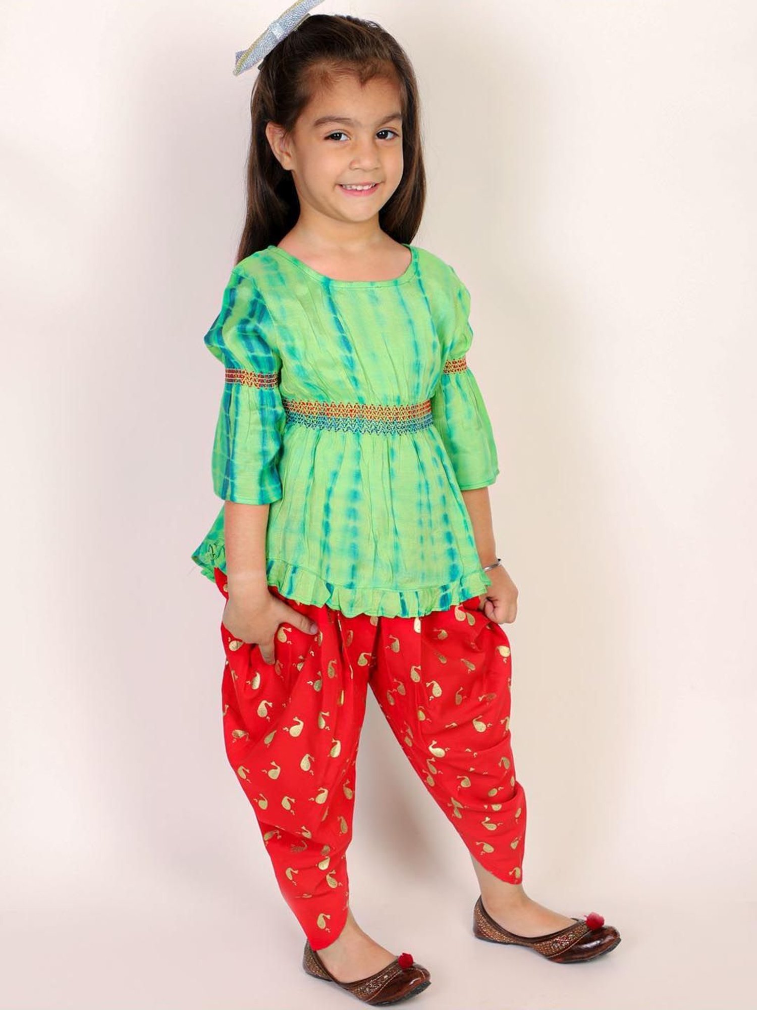TWISHA Kids Green & Red Printed Top Set