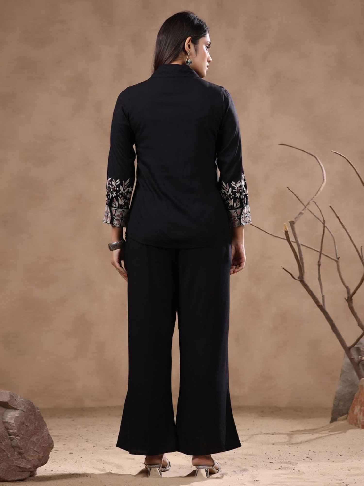 Kaftanize Shadow Petal Noir Embroidered Cotton Western Set