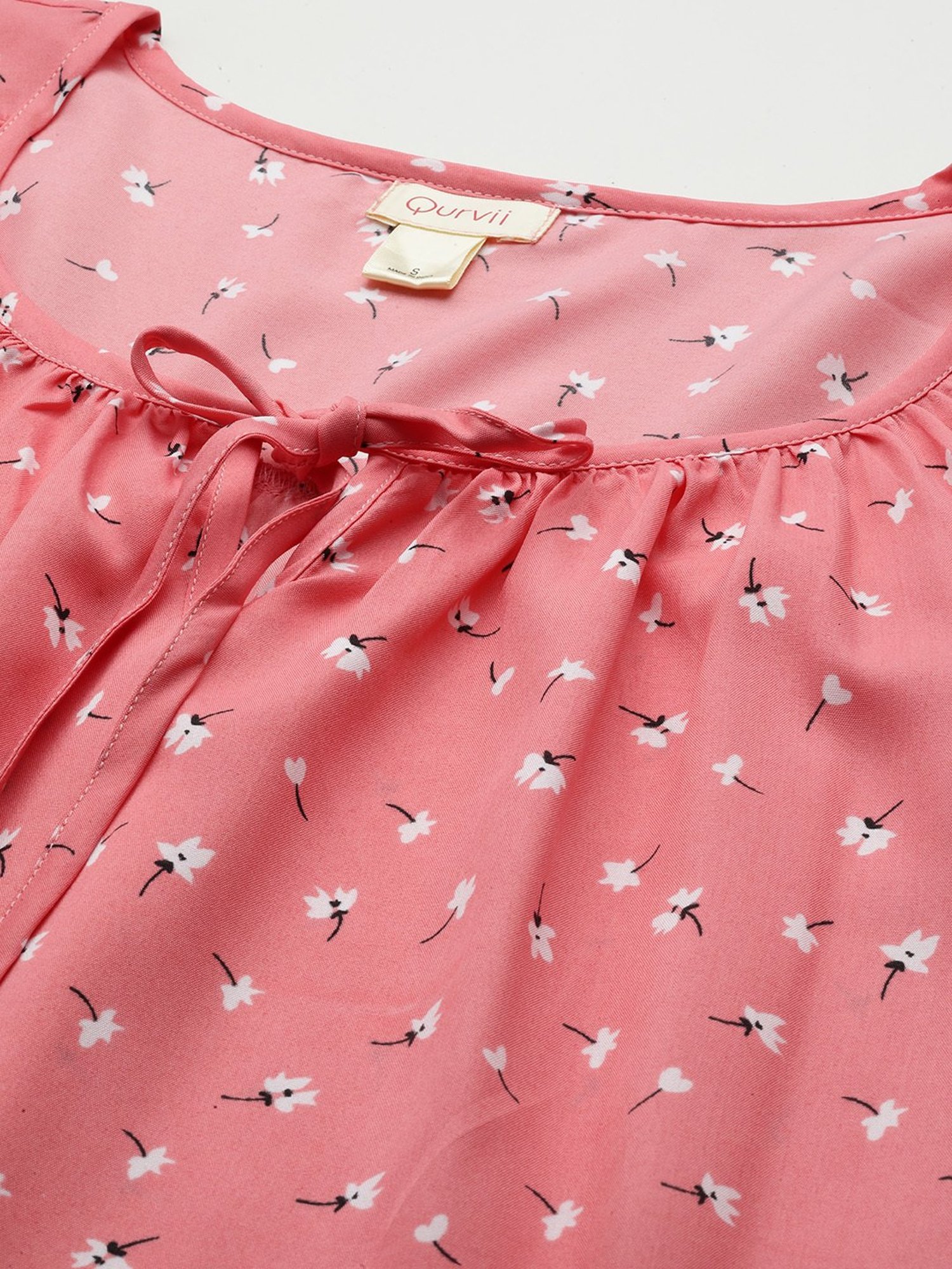 Qurvii Pink Floral Print Top