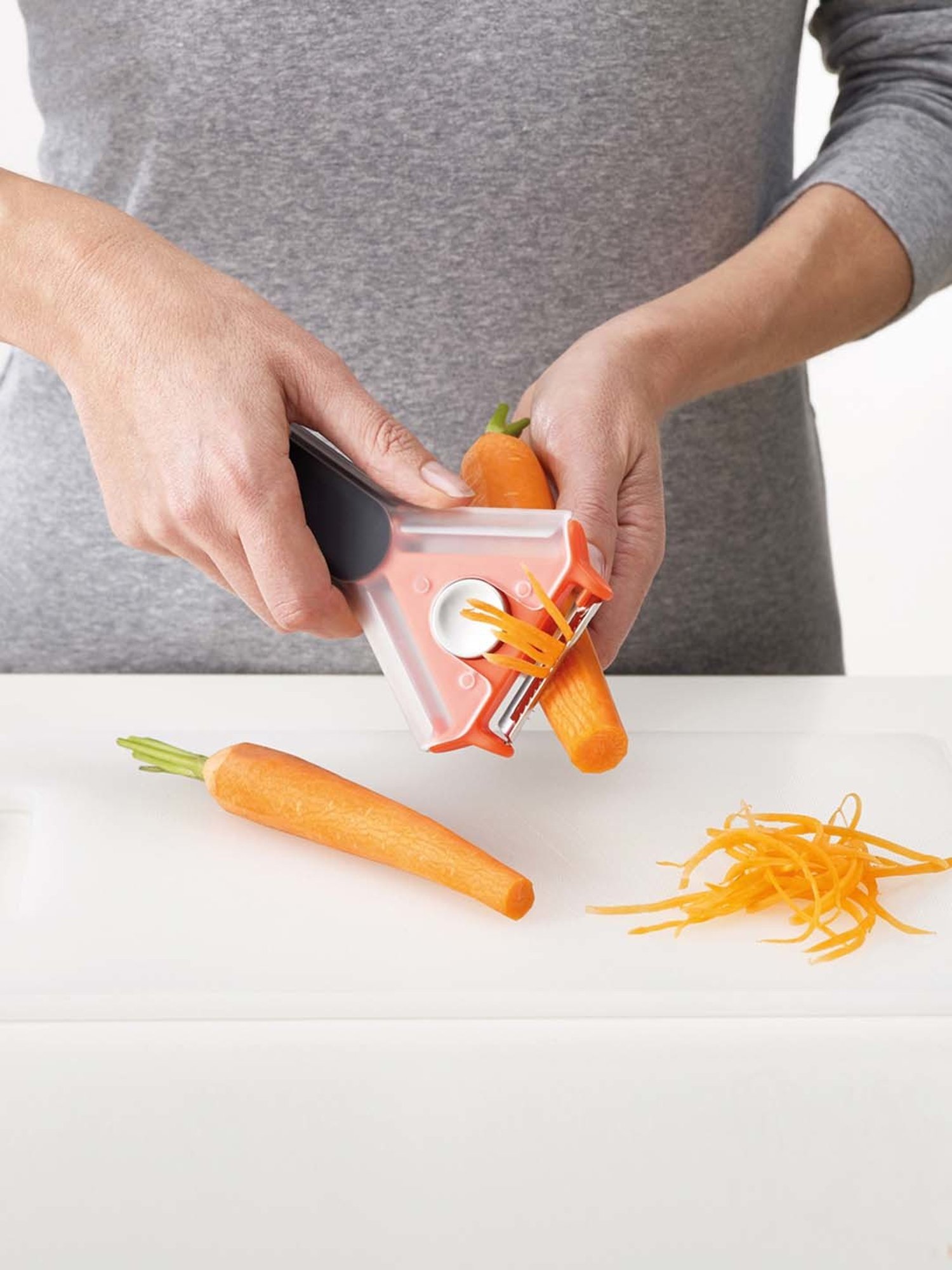 Dreamfarm Red Medium Self Sharpening Vegetable Peeler