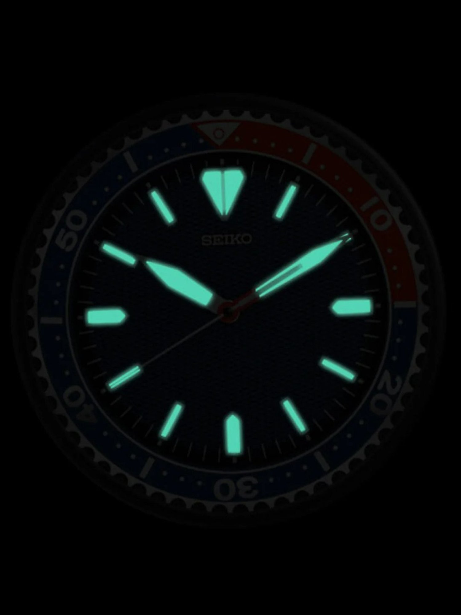 SEIKO classic black plastic wall clock with sweep movement