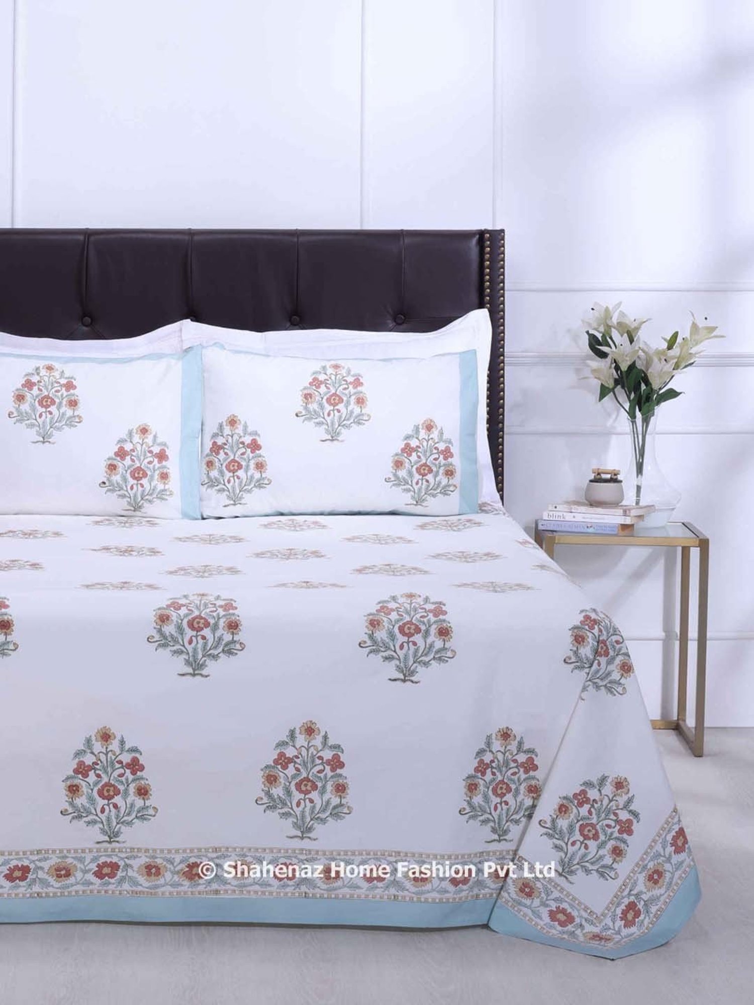 Shahenaz Blue & Mustard Yellow 220 TC Cotton Nasrine Double Bedsheet with 2 Pillow Covers