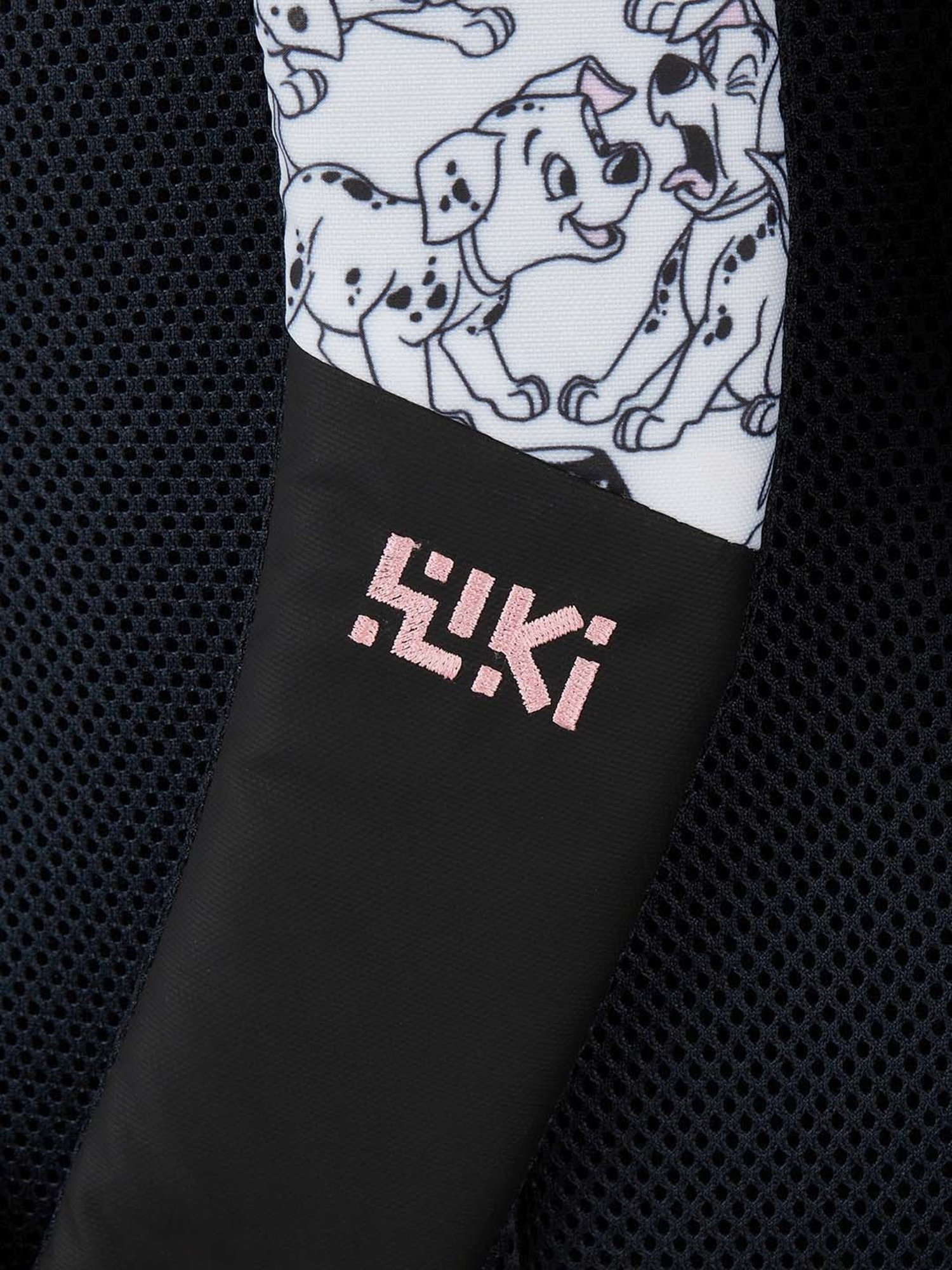 Wiki 18.5 Ltrs White & Black Medium Backpack