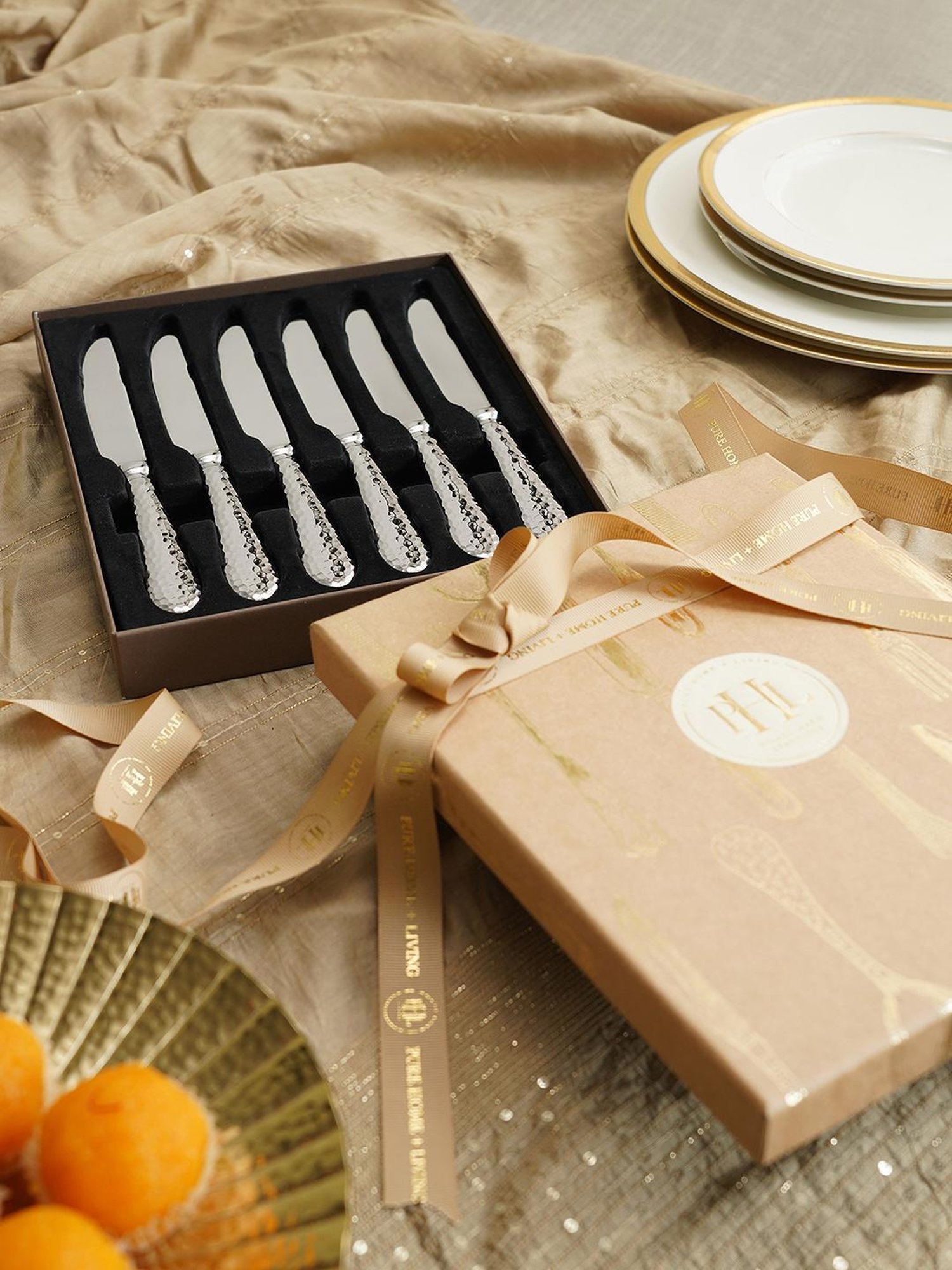 Pure Home and Living Silver Stainless Steel Textured Cutlery sets