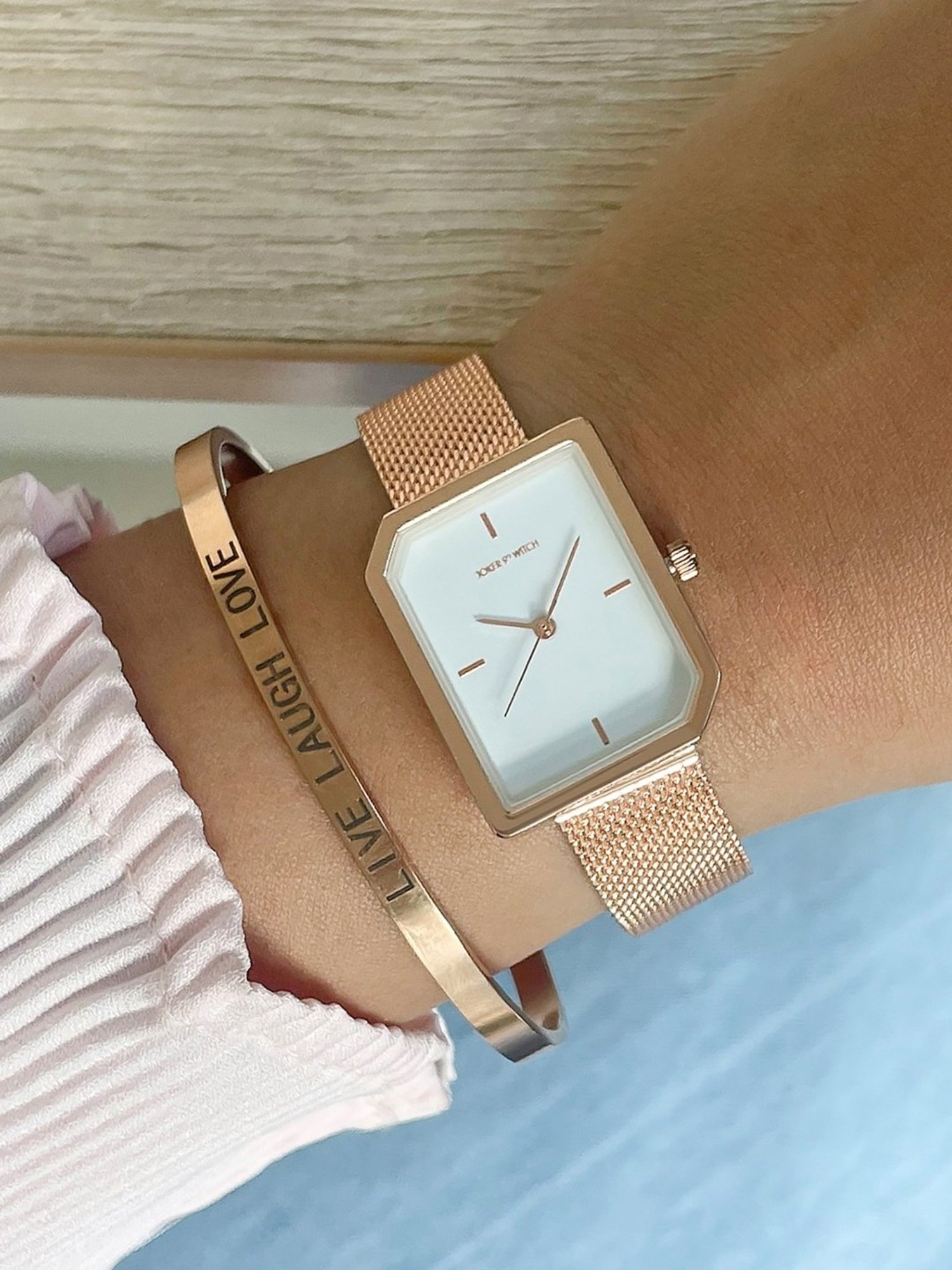 Joker & WItch JWBS294 Analog Watch with Bracelet Gift Set for Women