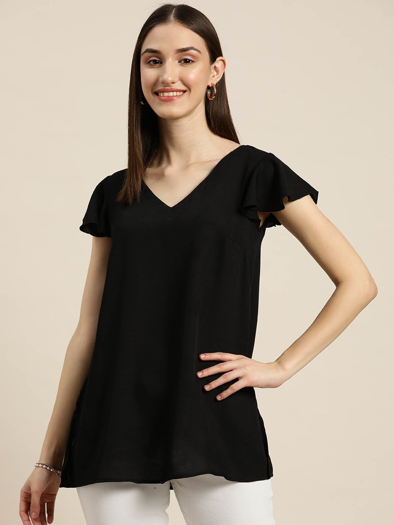 Qurvii Black Regular Fit Top