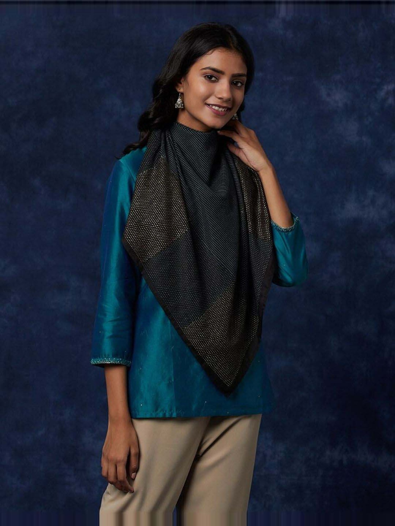 Aditi Wasan White Floral Stole