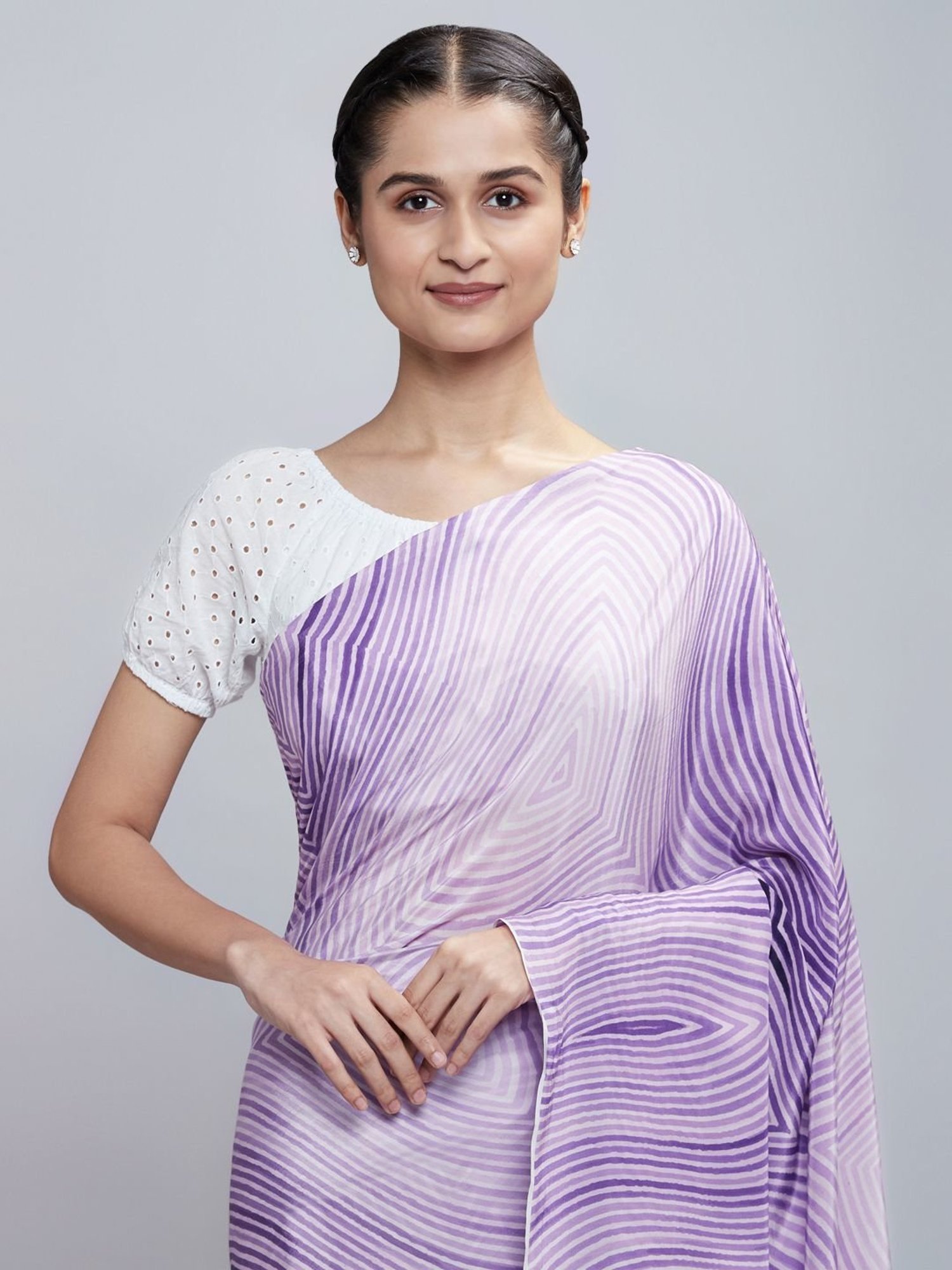 Navyasa By Liva Purple & White Printed Saree
