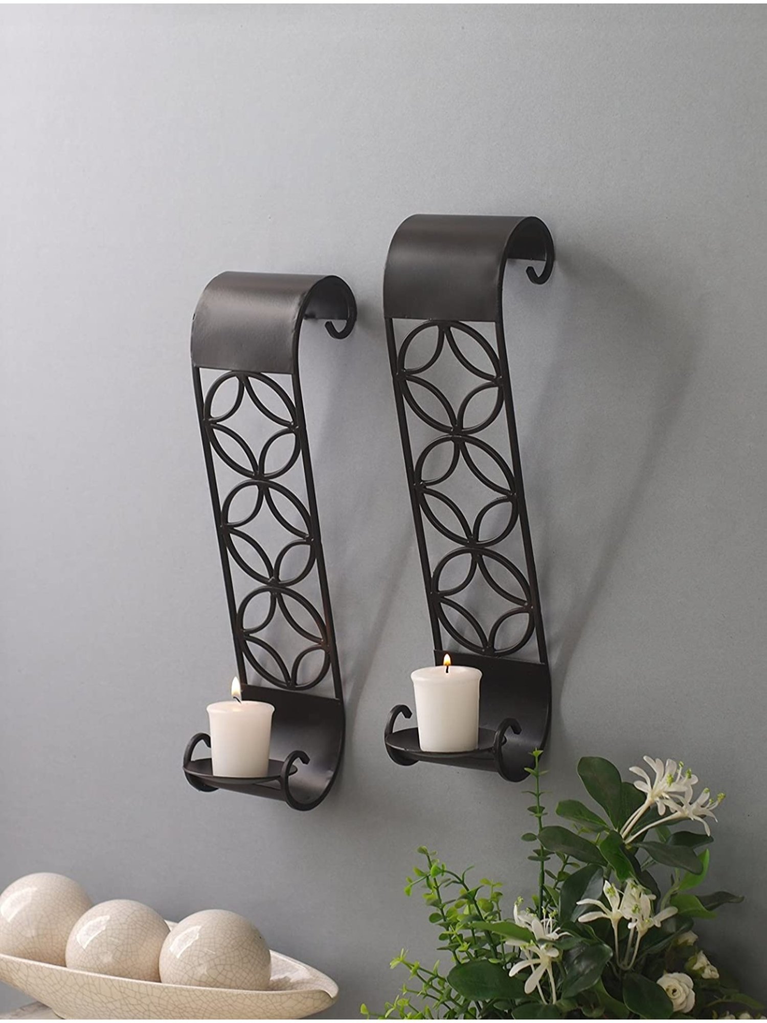 HOSLEY Black Iron Wall Hanging Tealight Candle Holder with Pillar Candles - Set of 2