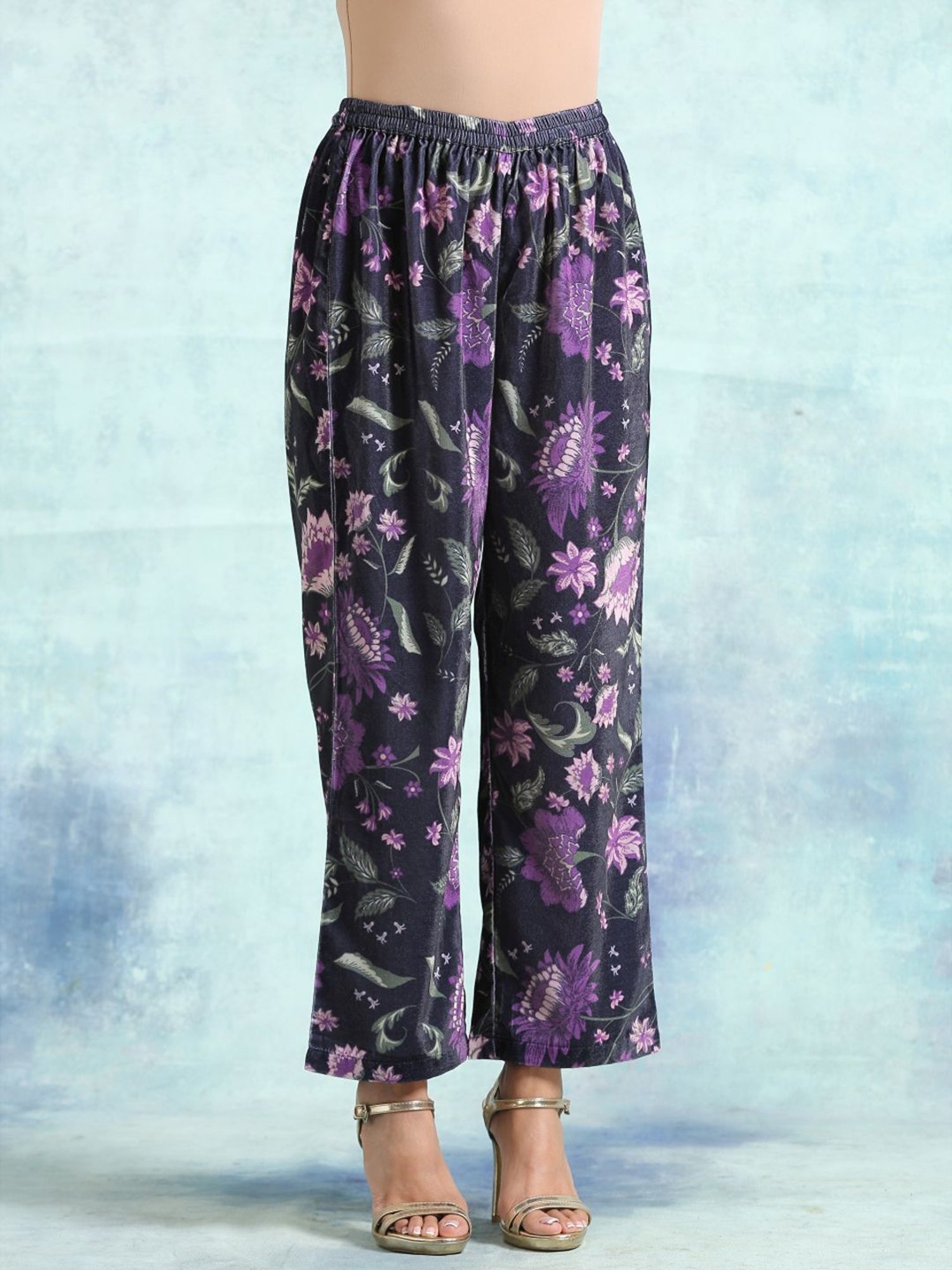 true Browns Black Printed Velvet Pants