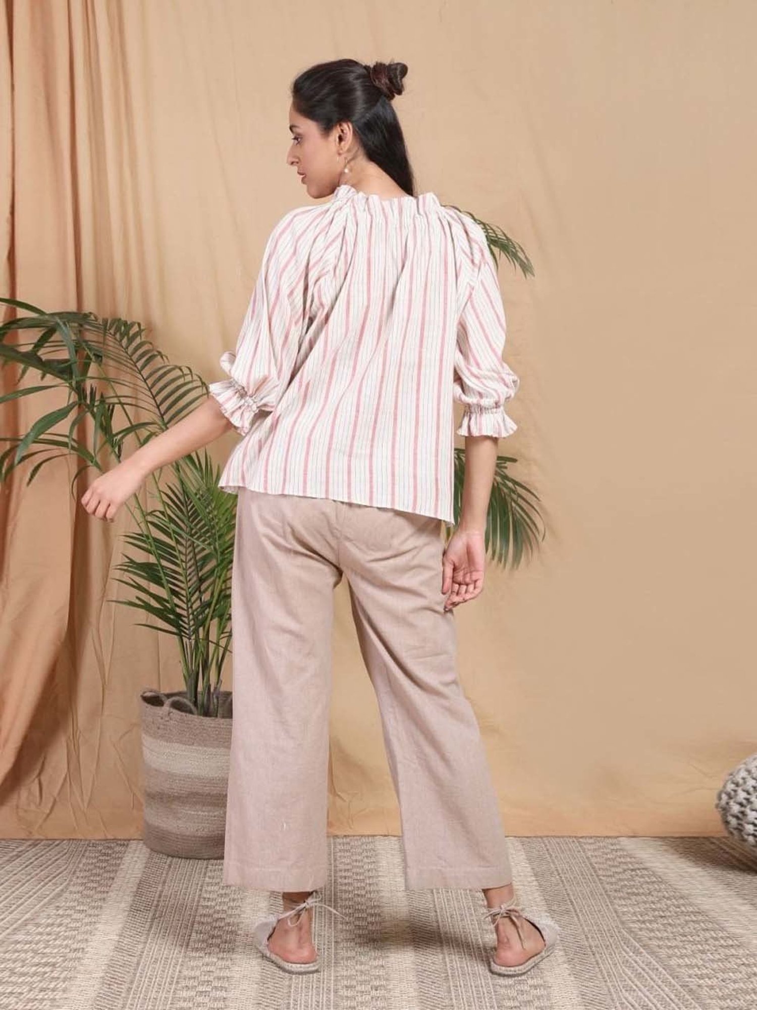 Mushio White Dhari Yarn Dyed Handwoven Cotton Khadi Shirt