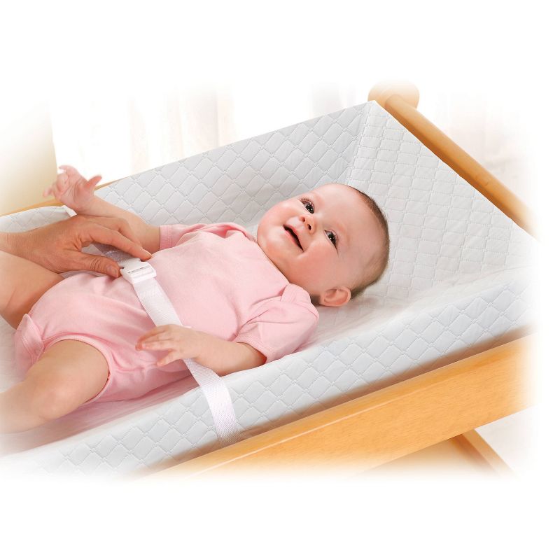 Summer Infant 4-Sided Changing Pad - White