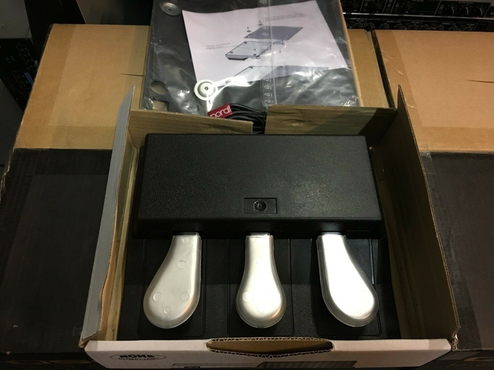 Nord  PIANO 4 88-key Hammer-Action keyboard Piano Triple Pedal NEW //ARMENS