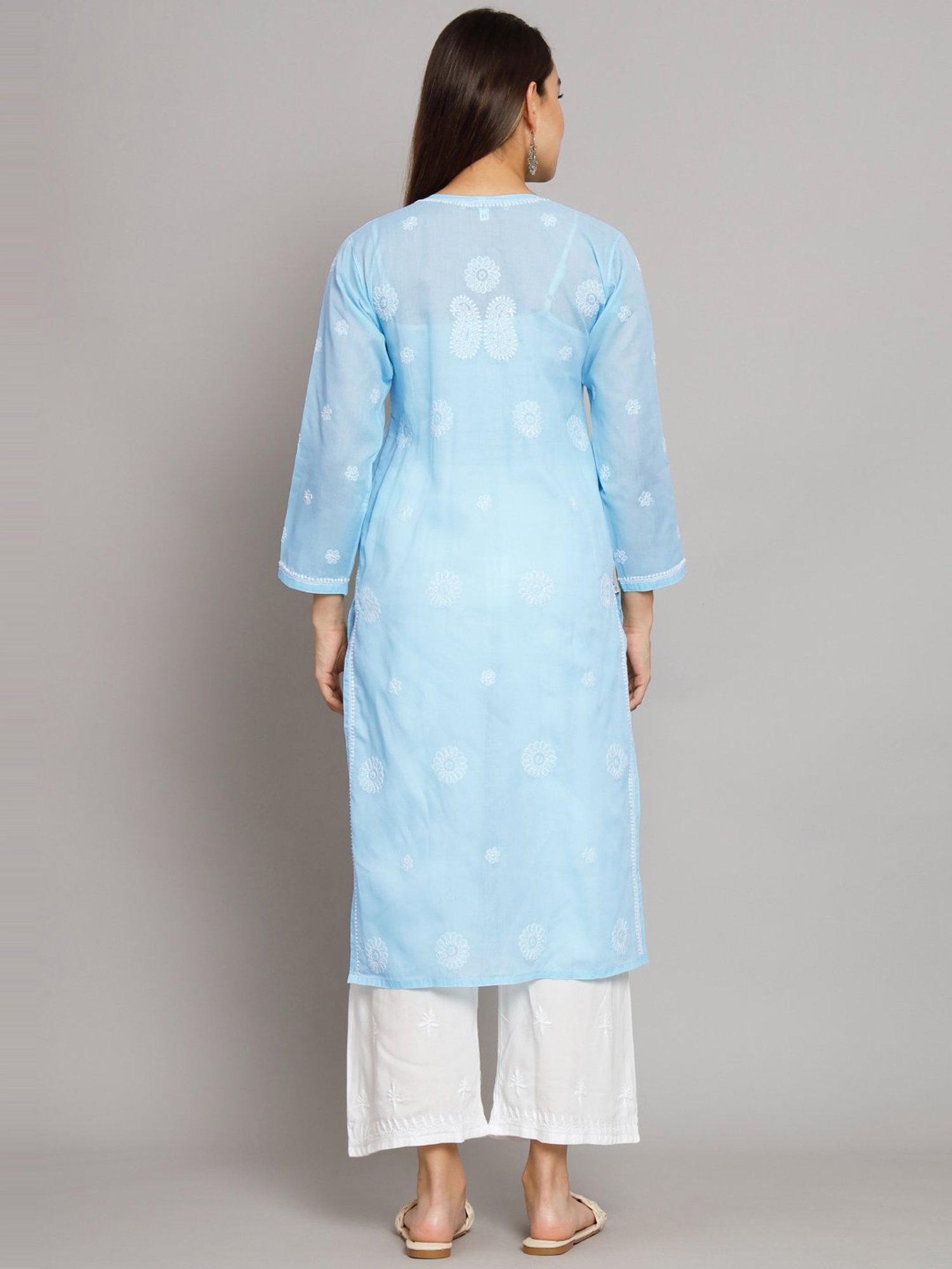 PARAMOUNT CHIKAN Sky Blue Cotton Chikankari Straight Kurta
