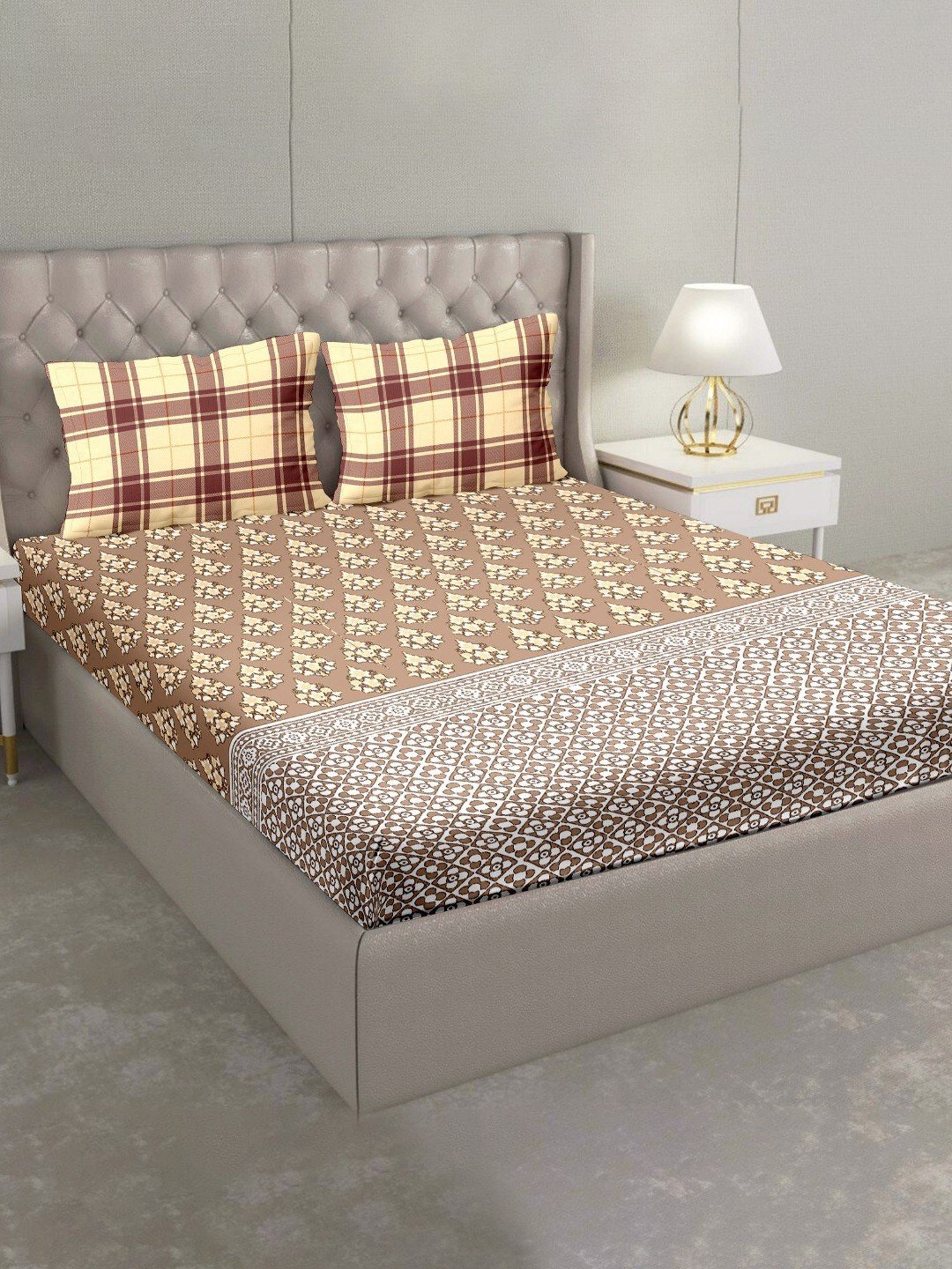 BELLA CASA Blueberry Printed Brown 180 TC Cotton King Bedsheet with 2 Pillow Covers