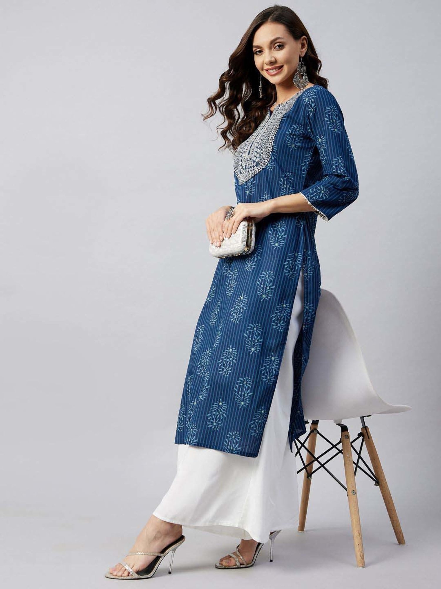 Inweave Blue Cotton Embroidered Straight Kurta