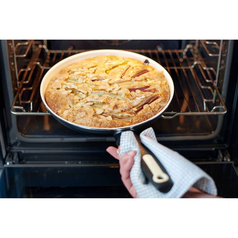 Lodge 12" Cast Iron Skillet