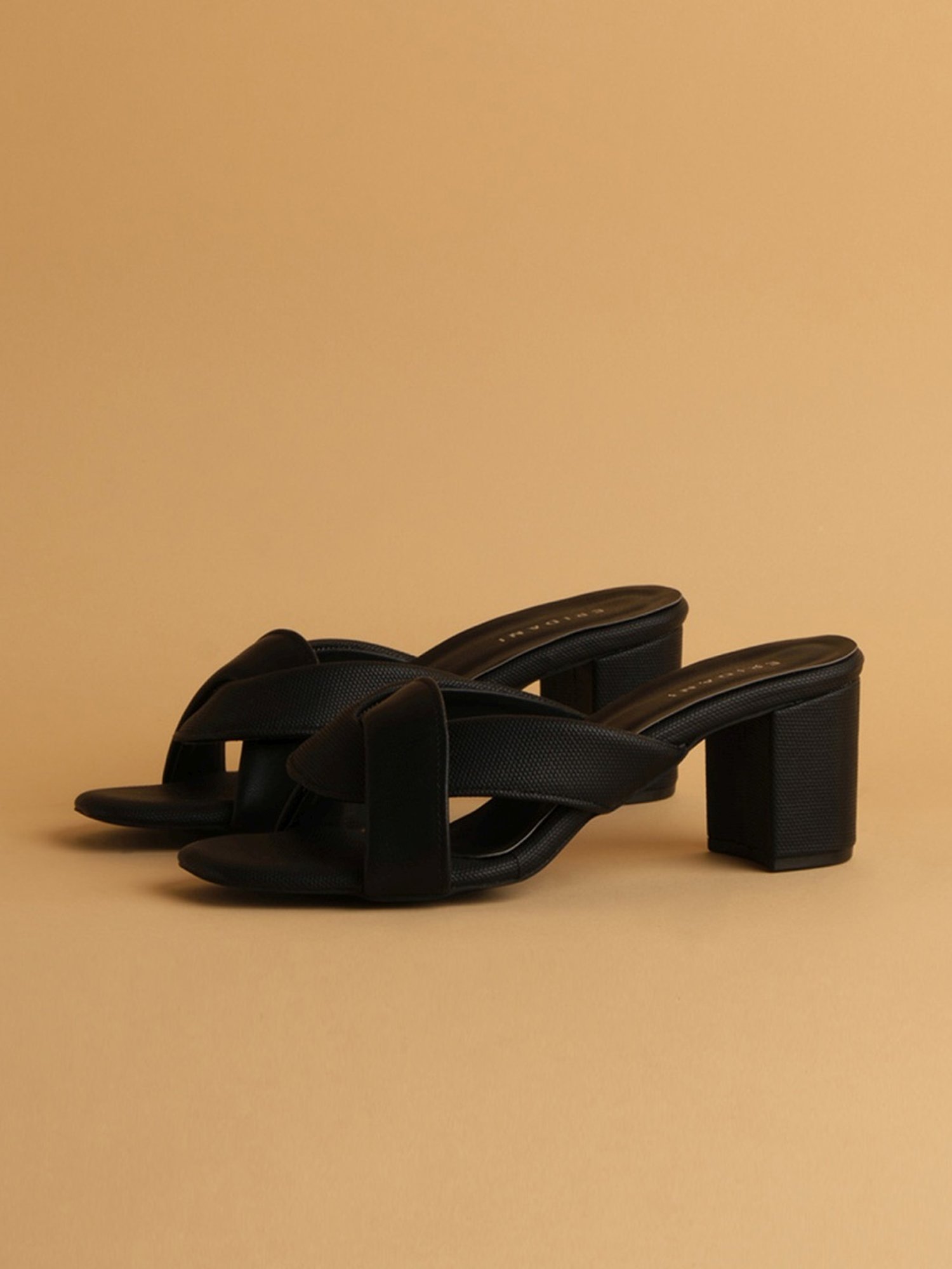 Eridani Women's Charlot Black Casual Sandals