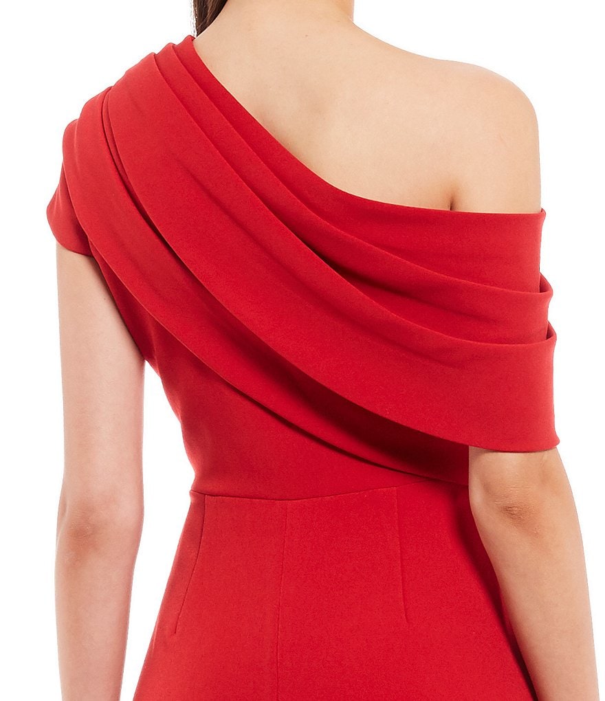 Badgley Mischka Asymmetrical Off-The-Shoulder Boat Neck Butter Crepe Gown