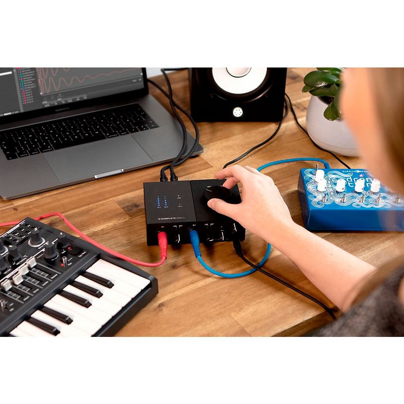 Native Instruments Komplete Audio 2 USB Audio Interface
