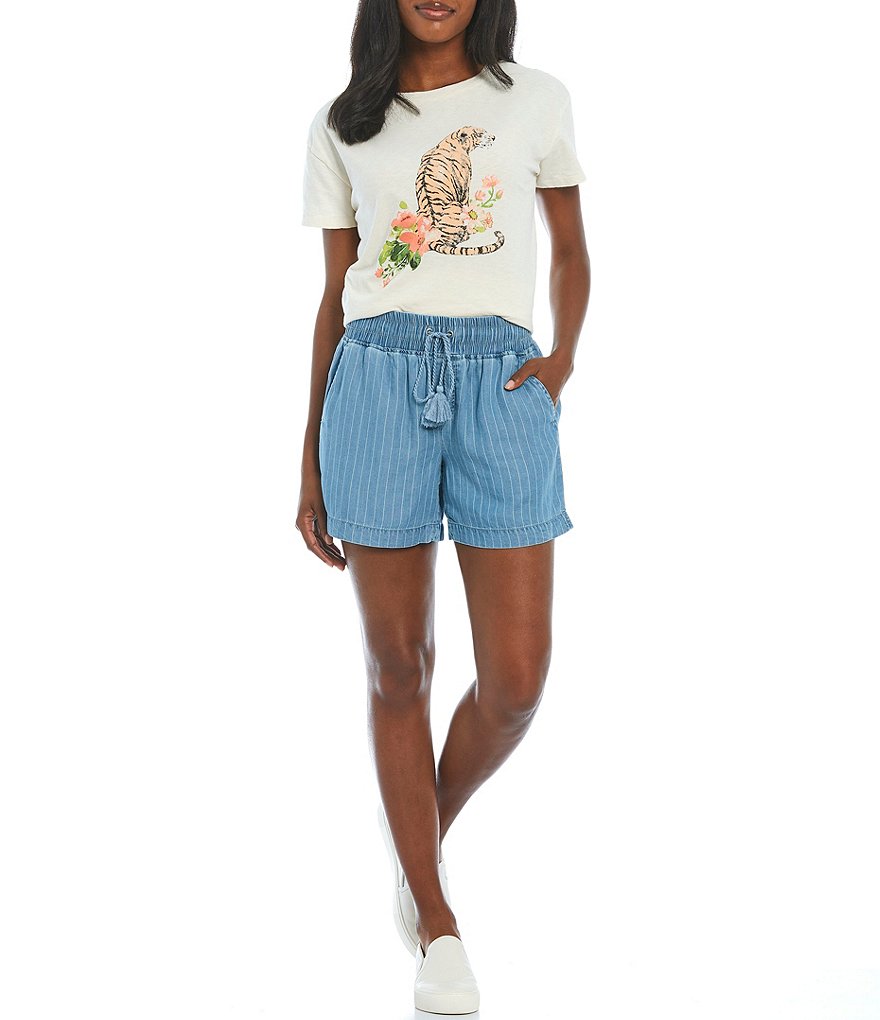 Westbound Tiger Floral Short Sleeve Weekend Graphic Tee