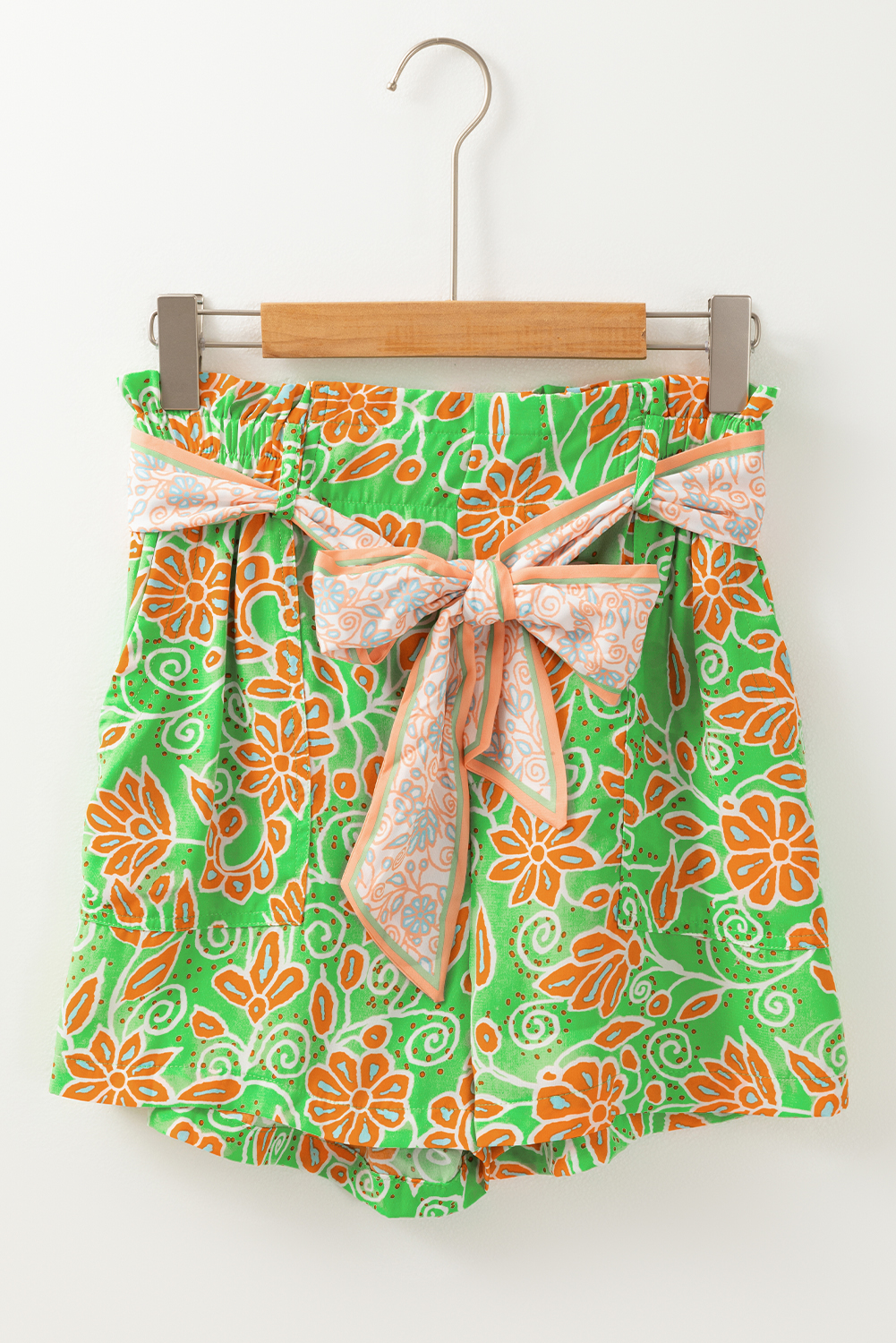 Green Floral Print Pocketed Front Knot High Waist Shorts