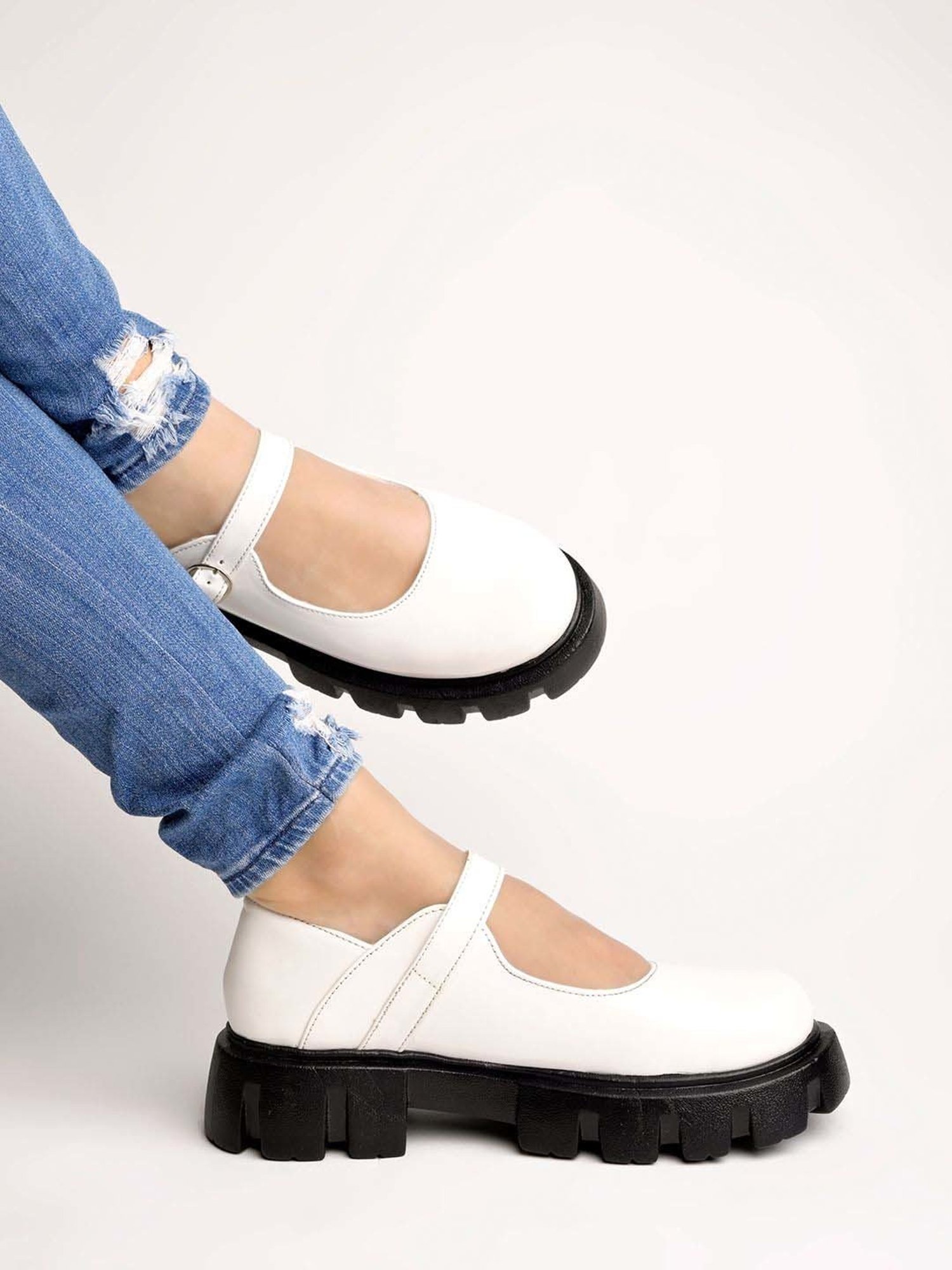 Shoetopia Kids White Casual Slip-Ons