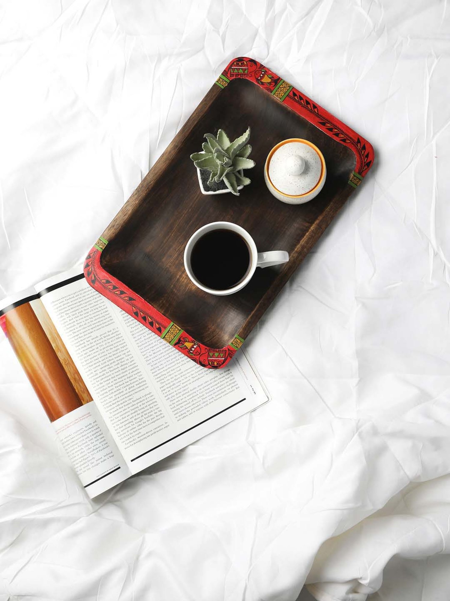 VarEesha Hand Painted Mango Wood Rectangle Tray - Set of 1