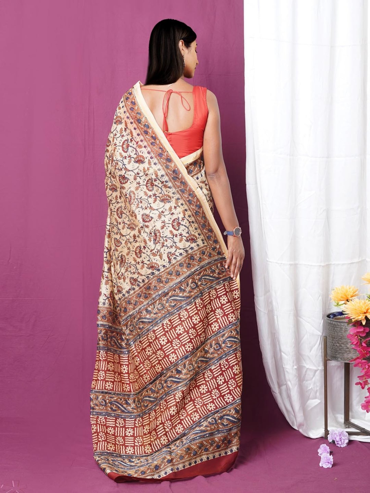 Unnati Silks Cream Printed Saree With Unstitched Blouse