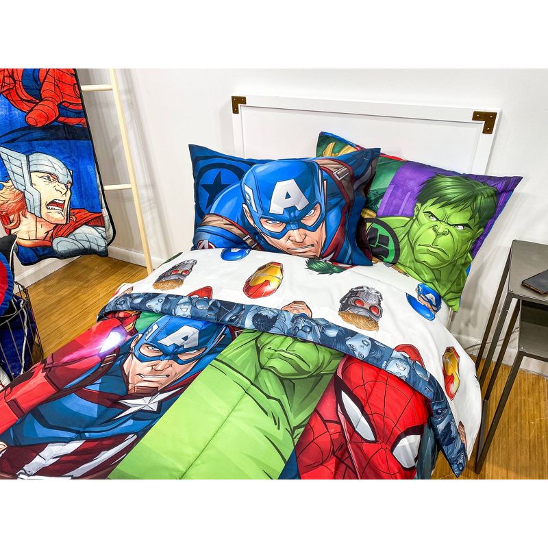 Full Avengers Movers Comforter
