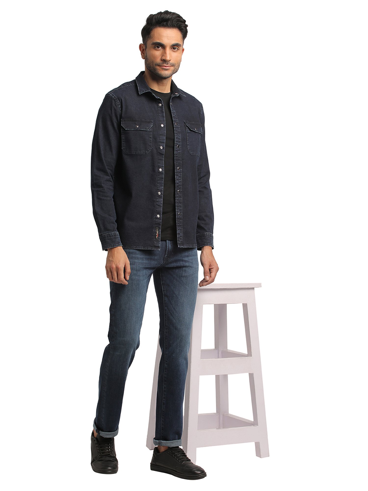 EVERBLUE Dark Blue Regular Fit Shirt