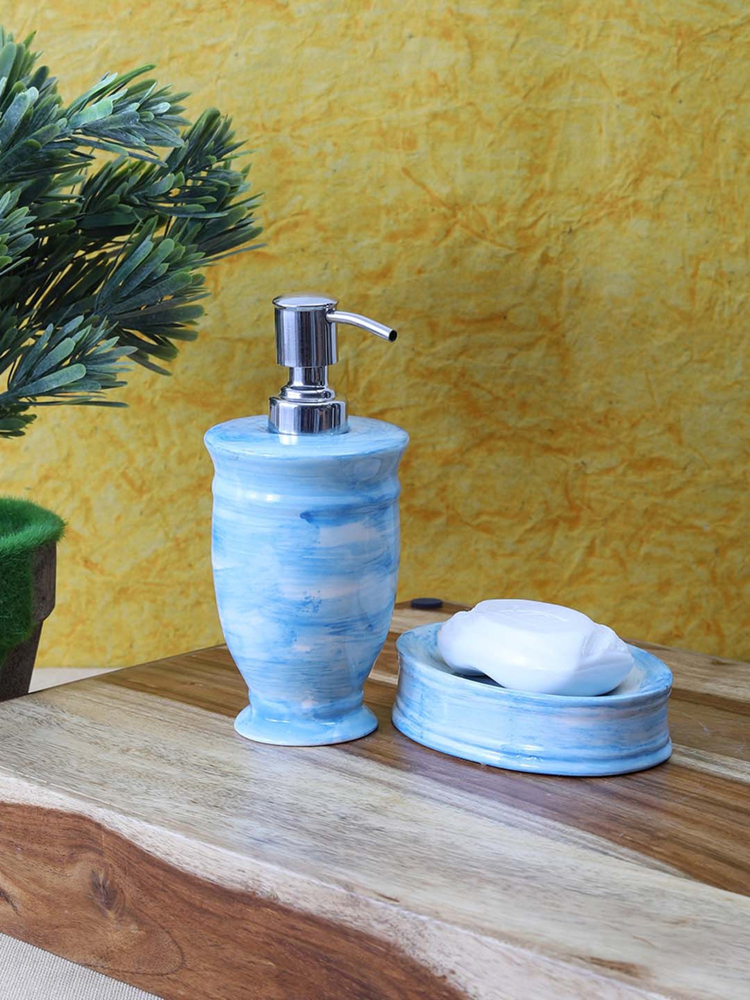 VarEesha Sky Blue Ceramic Bath Accessories - Set of 2