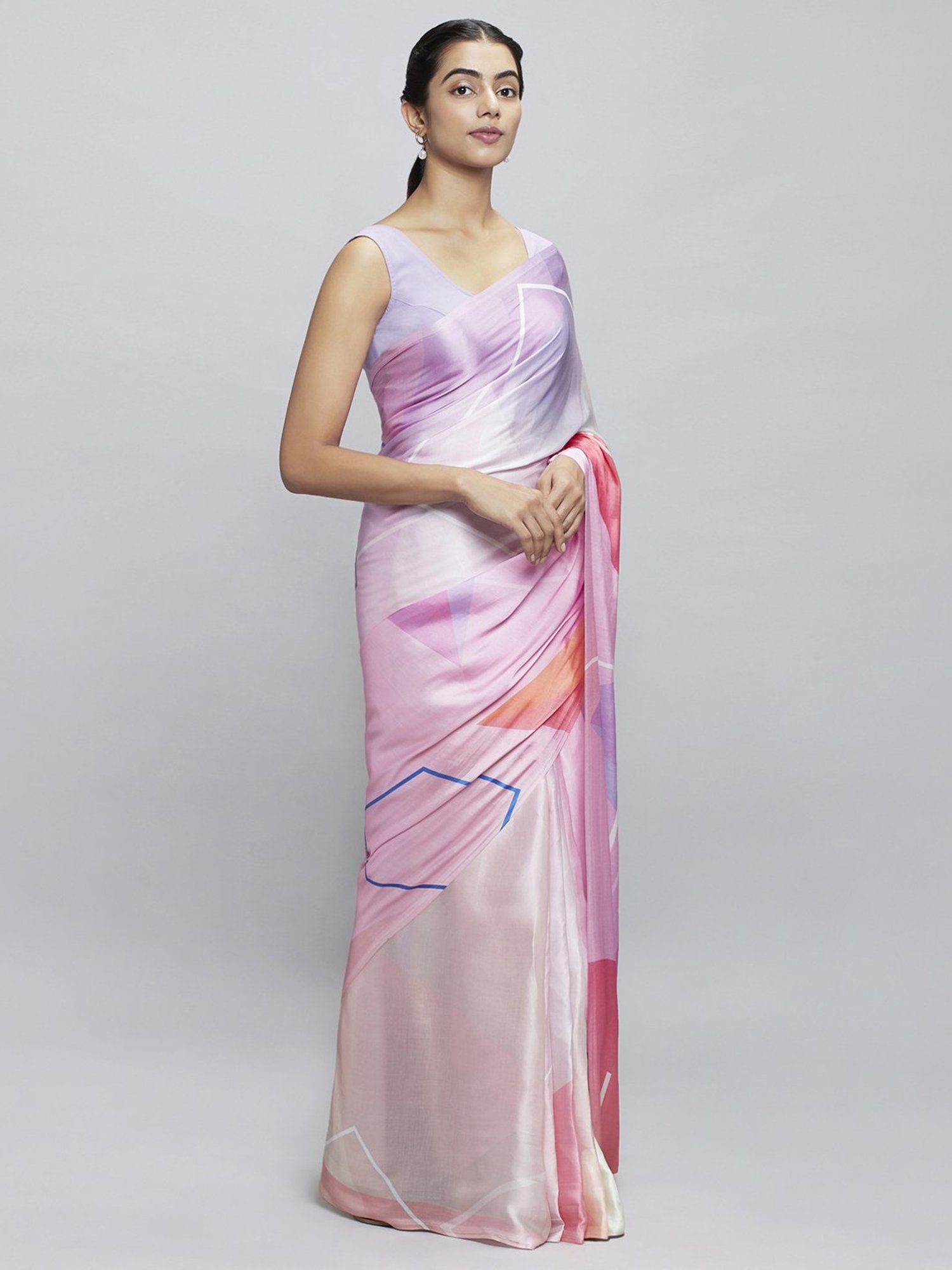 Navyasa Powder Pink Liva Satin Geometric Printed Saree With Coordinated Unstitched Blouse Piece