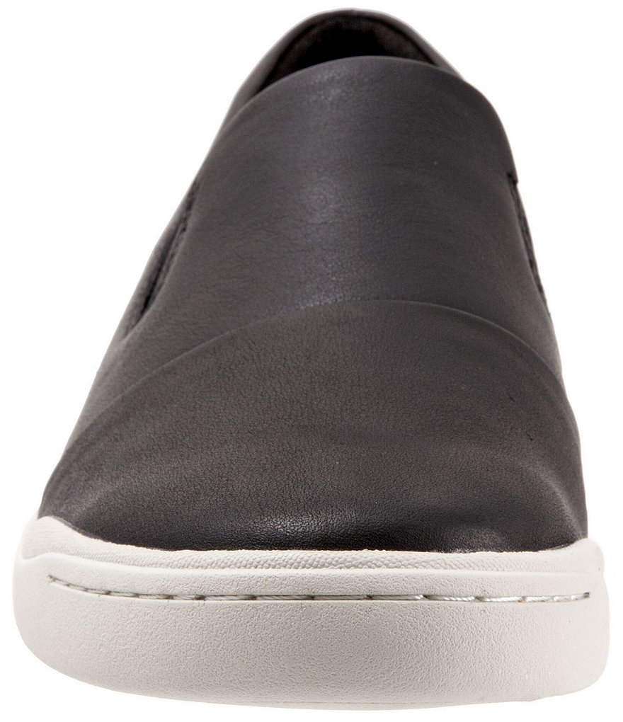 SoftWalk Alexandria Leather Slip-On Sneakers