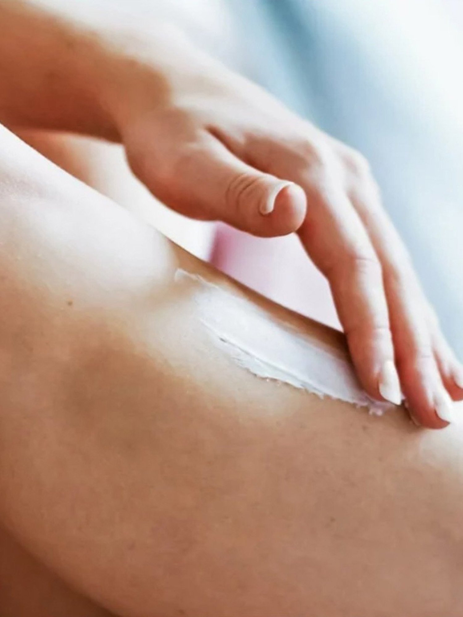 Bodycology Strawberry Cheesecake Body Cream - 227 gm